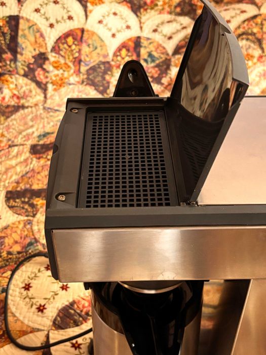 Cafetieră profesională Bravilor Bonamat TH-10 + accesorii