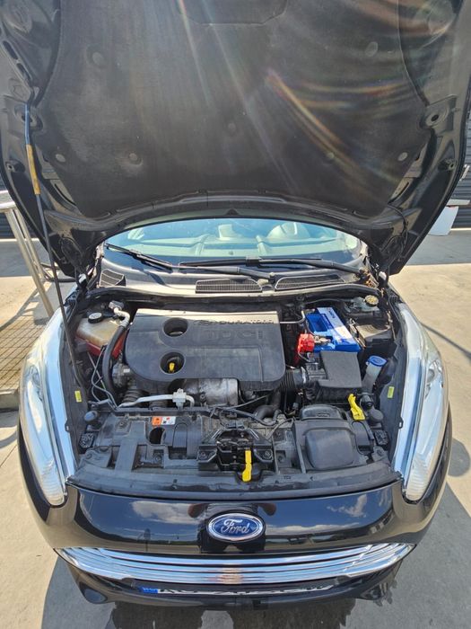 Vand ford fiesta 1.6tdci full titanium