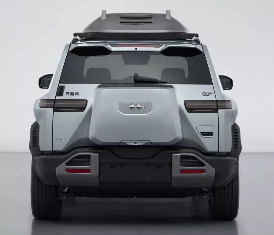BYD Leopard Titanium 3