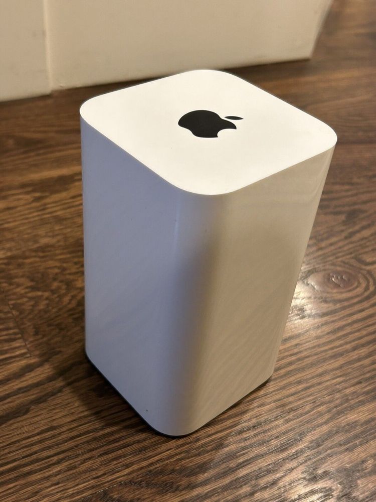 Роутер Apple AirPort Extreme, 1.3 Gbps, ME918LL, MIMO 3x3:3, 32.5 dBm