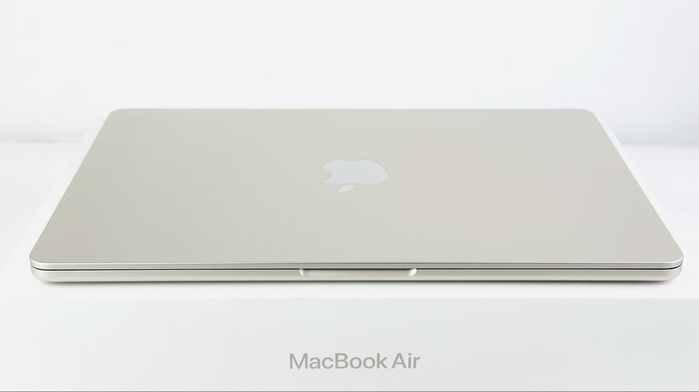НОВ! Apple MacBook Air 13" M4 16RAM 256GB Starlight Гаранция!