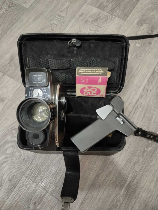 Кинокамера Кварц СССР антиквариат