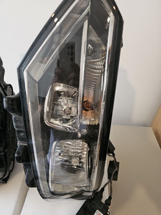 Фарове Passat B8