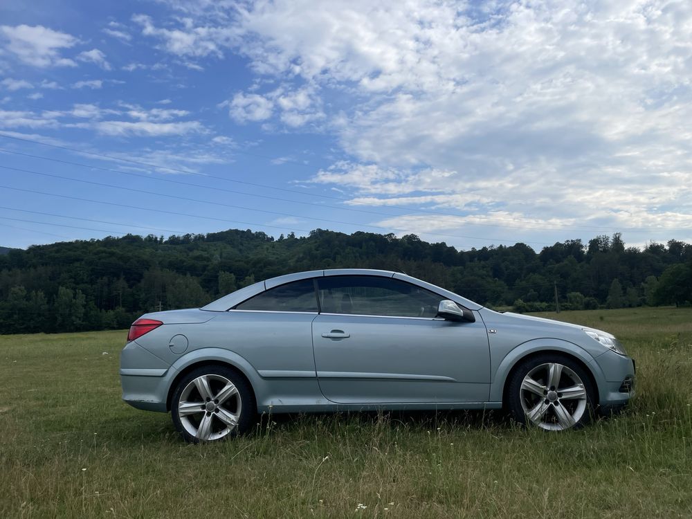 Opel astra twintop