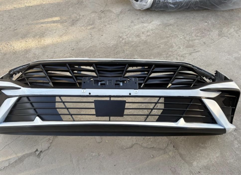 Бампер передний Hyundai Elantra 2021–2025 новый,Китай