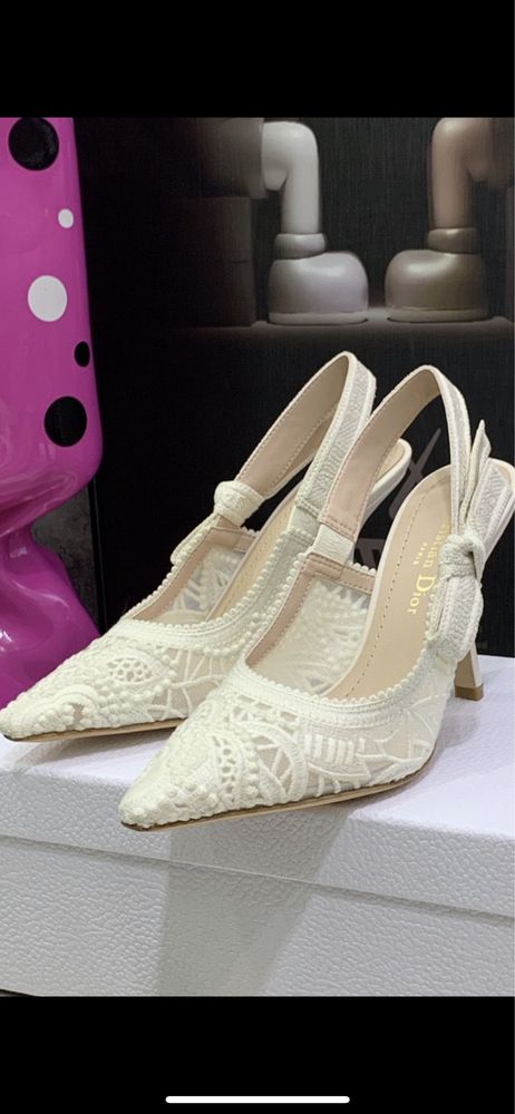 Свадебные туфли под Dior