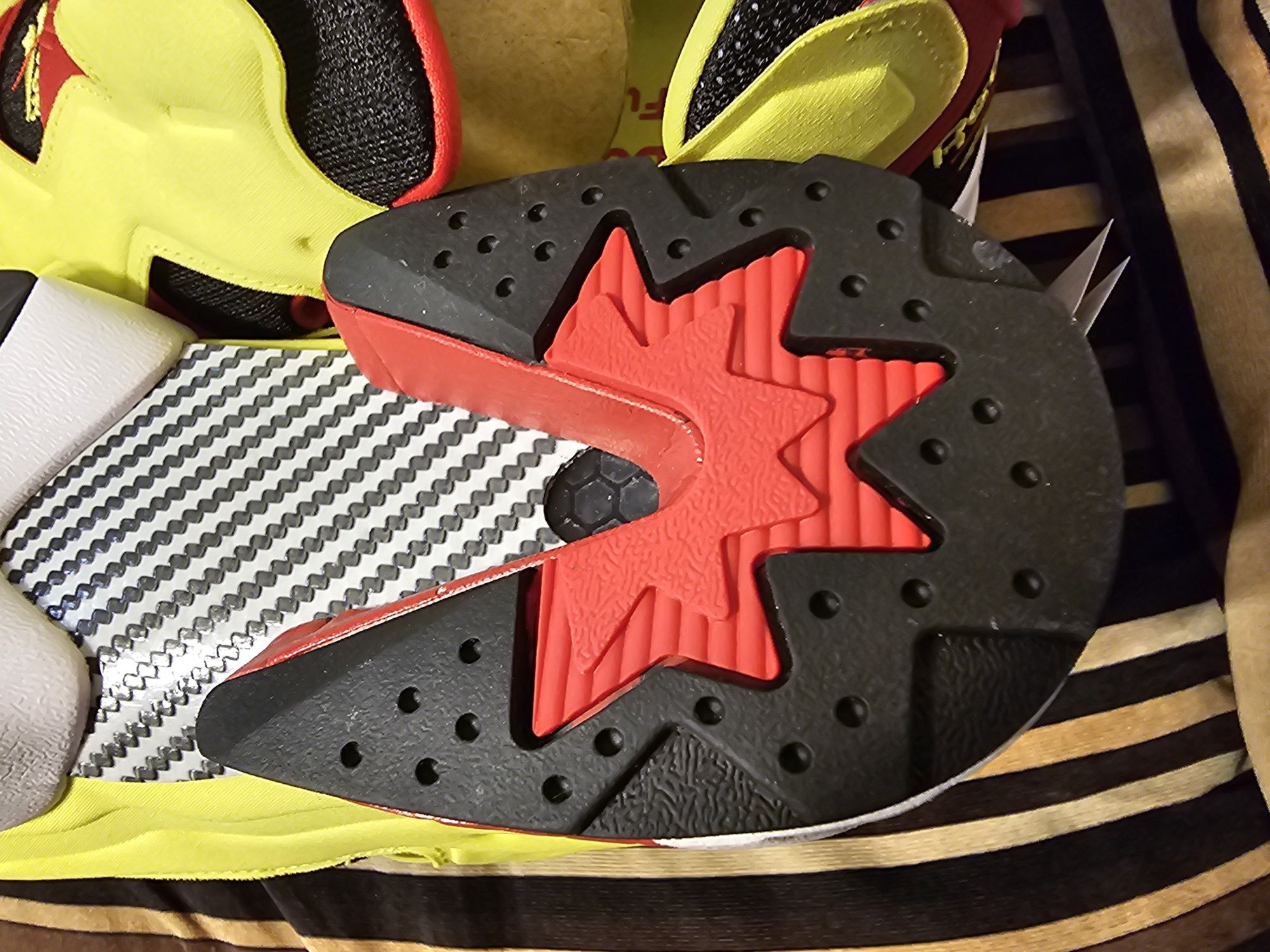 REebok instapump Fury Citron стелка 25.5, 29.5 и 30 сантиметра