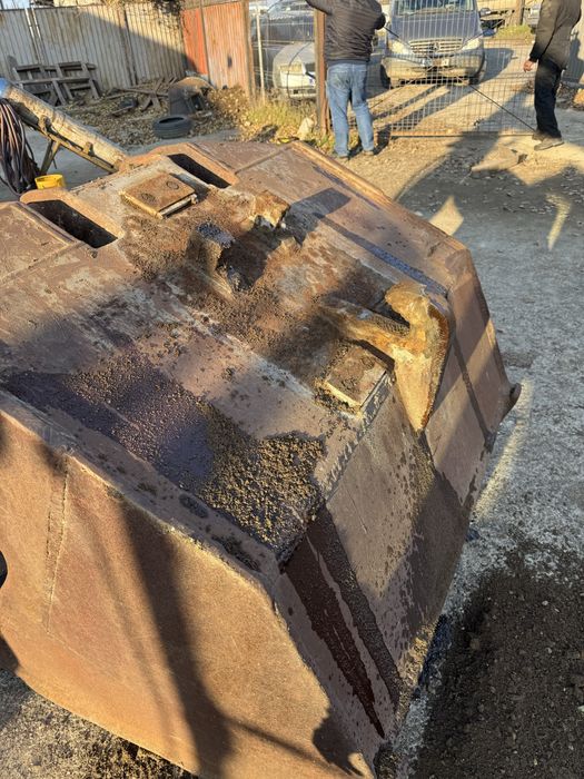 Cupa taluz, cupa săpat, cupla prindere rapida excavator,Volvo,Cat, JCB