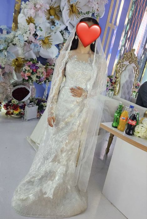 Свадебное платье белое