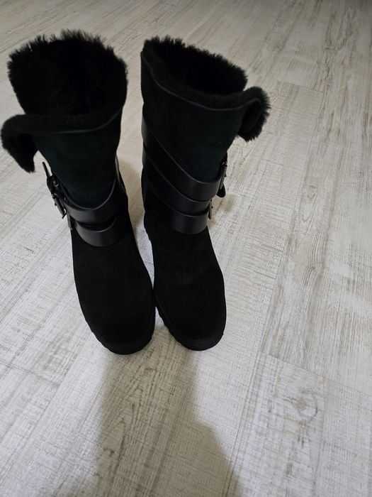 Cisme piele întoarsă ASH cu blanita mărimea 36 36 gen ugg