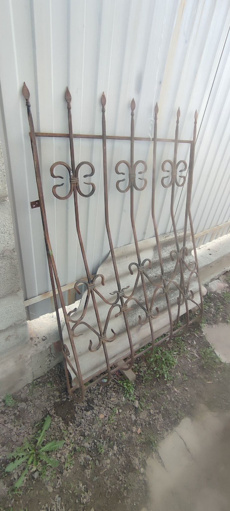 Продам решётку на окно
