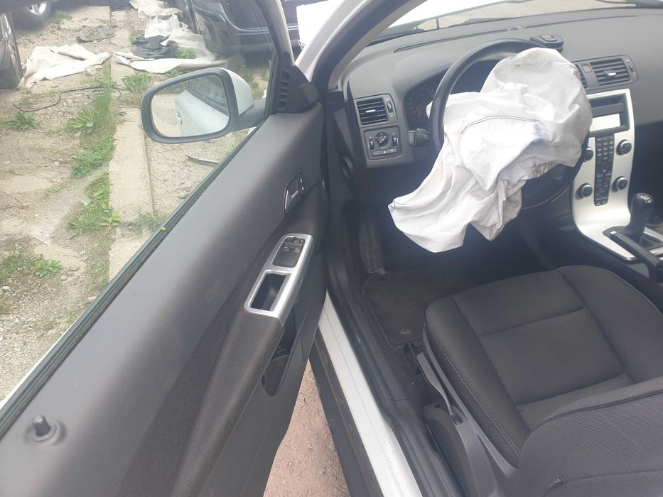 Volvo c30 2010г 1.6i на части