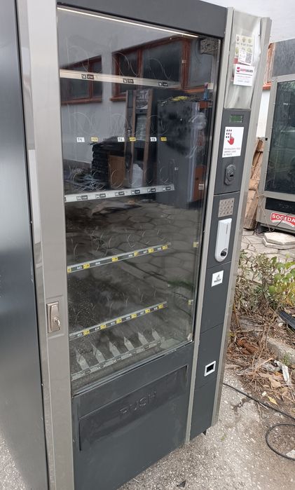 Хладилен Вендинг автомат