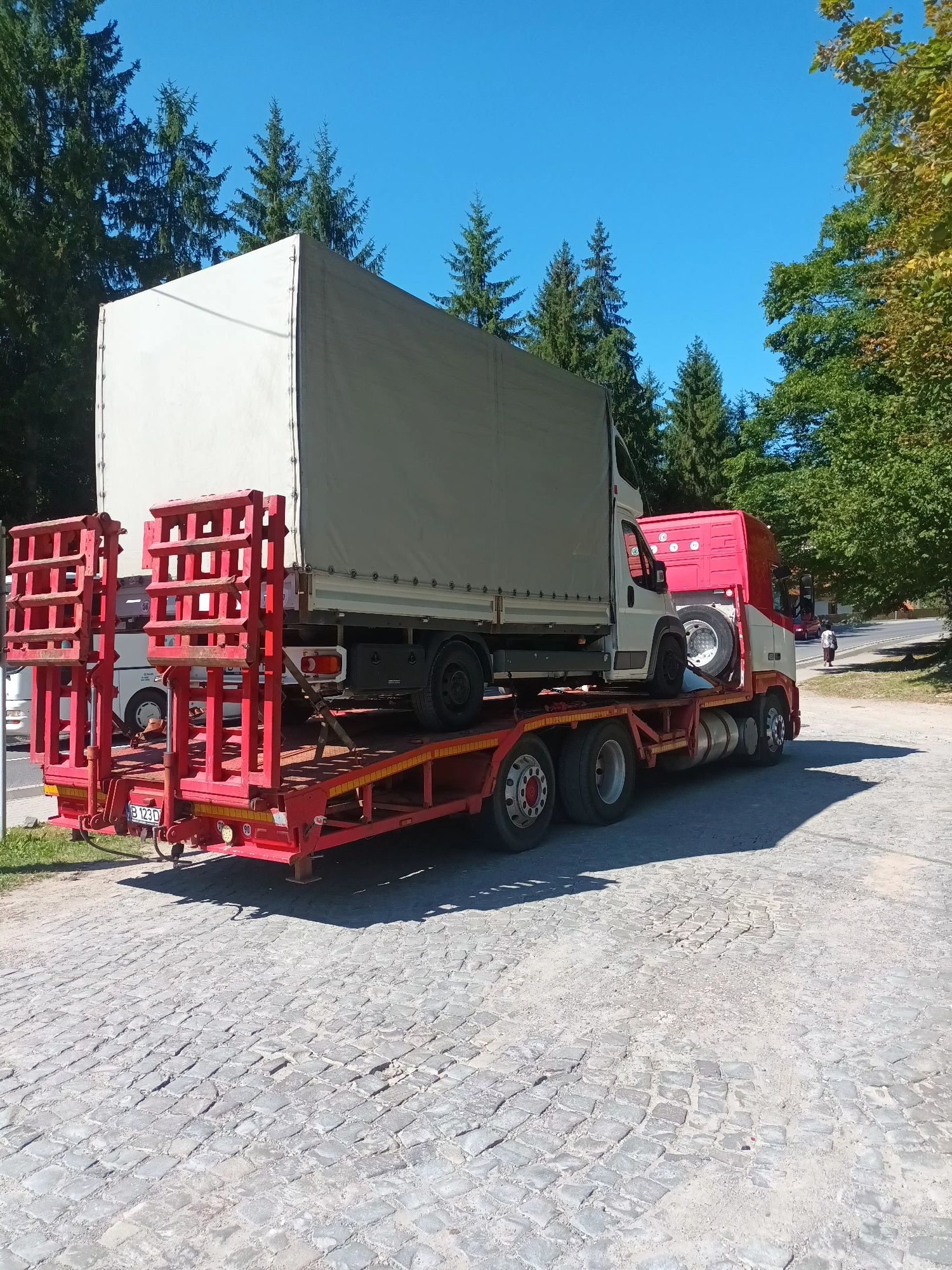 Transport utilaje,,buldoexcavatoare,tractoare...14t util