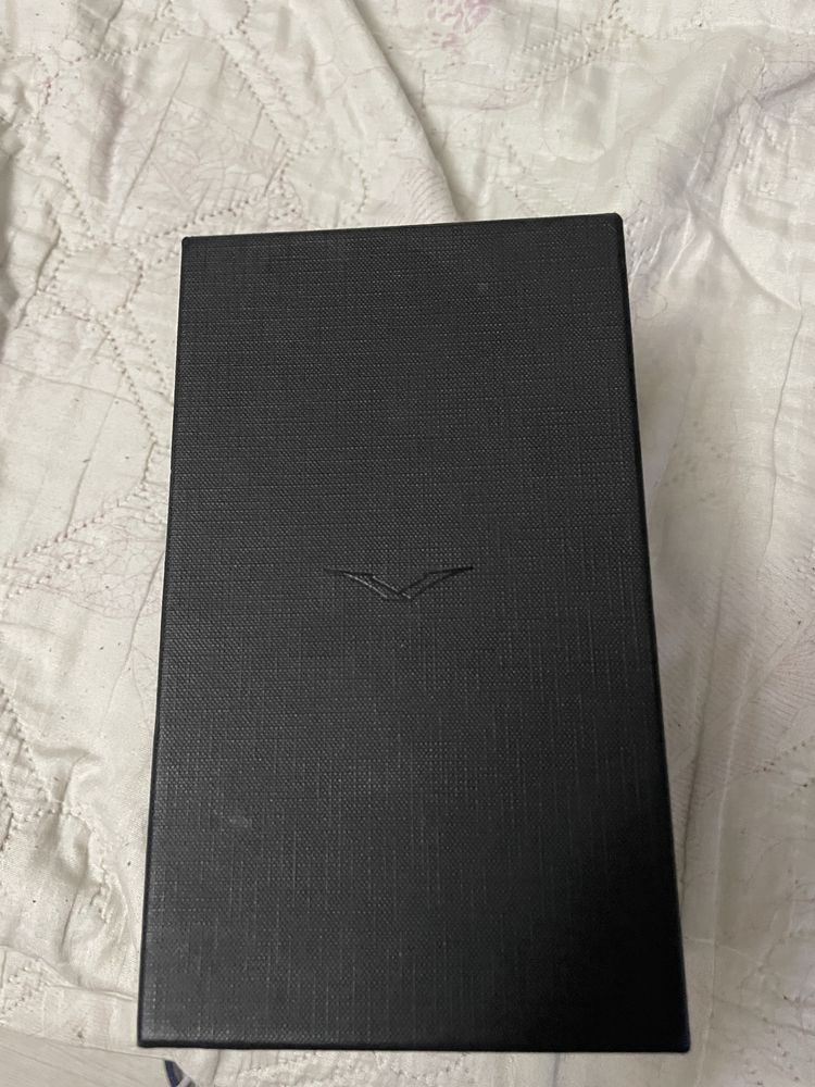 Vertu Signature