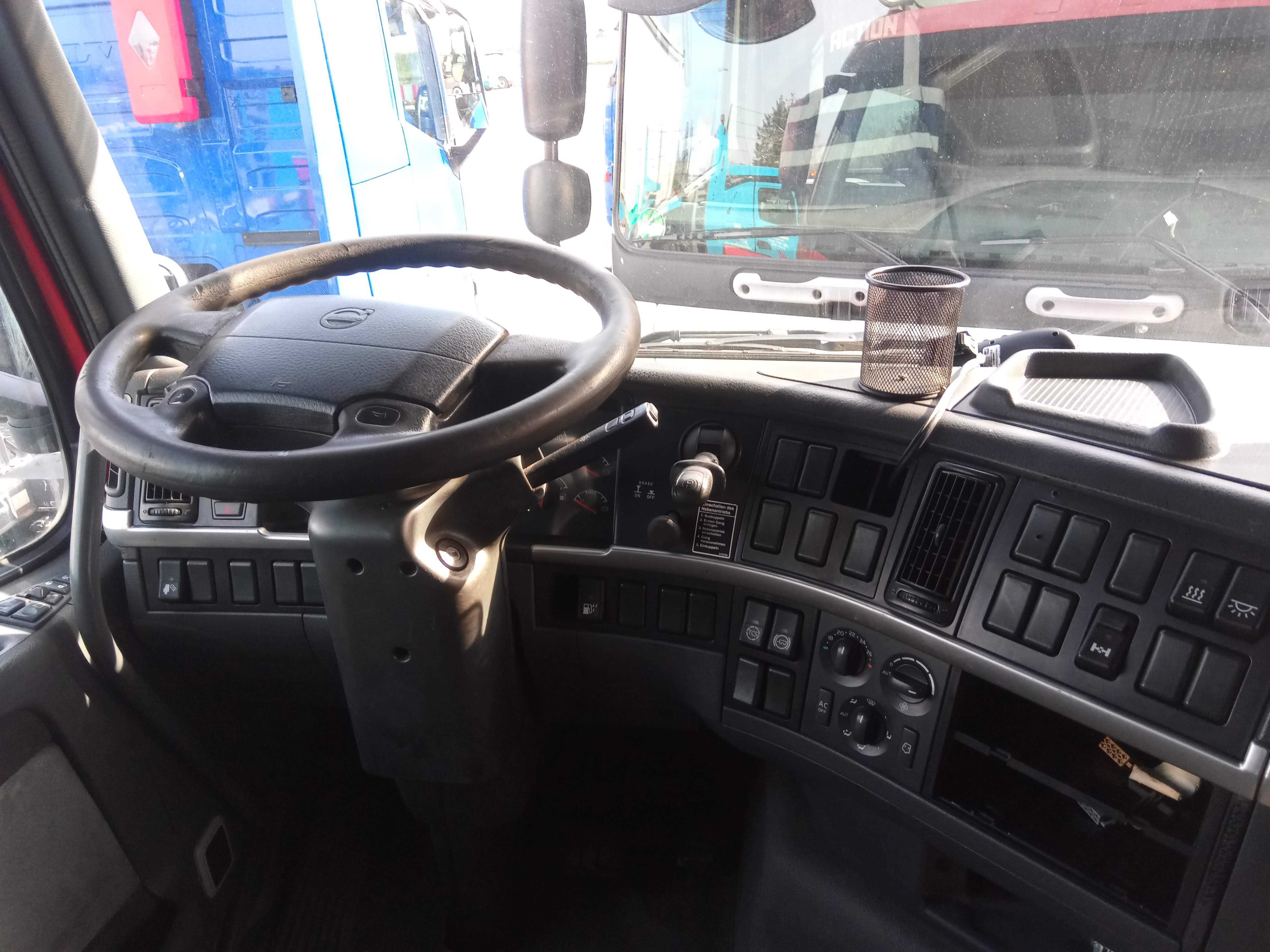 Запчасти на грузовые DAF 105.460 и Volvo FH12 460