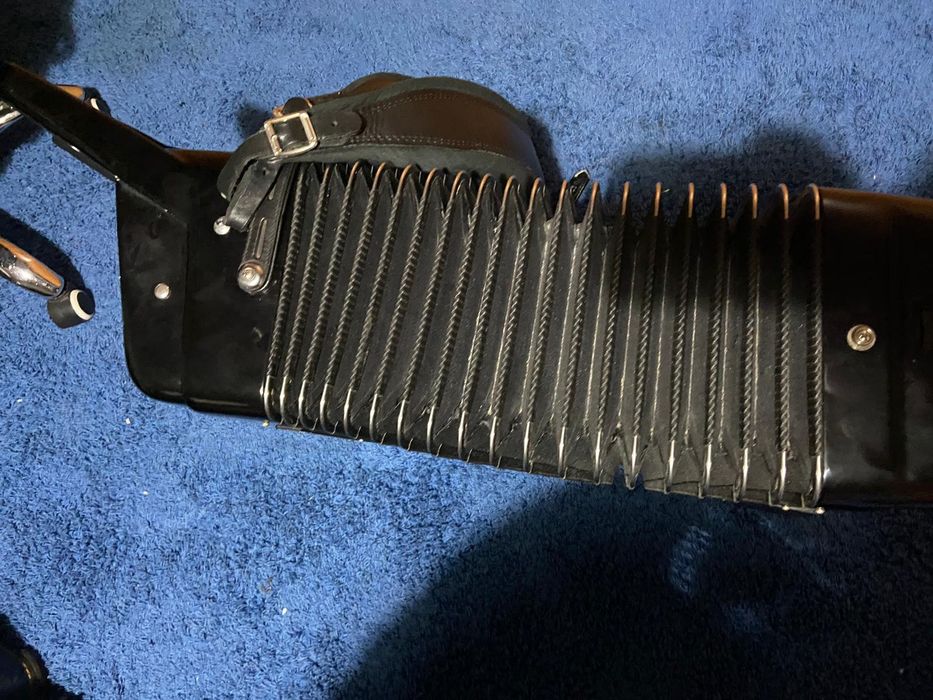 Acordeon Crucianelli Clinkscale 2  + 2   Muzică Binch Italia