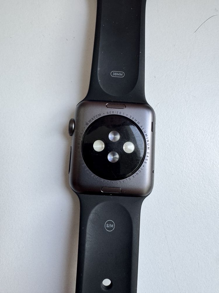 Apple watch 1st generation prima generatie defect