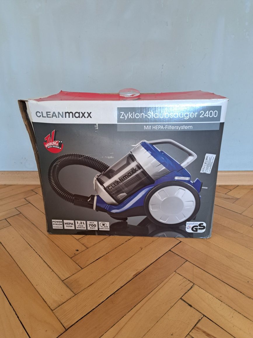 Прахосмукачка Cleanmaxx C-320-70
