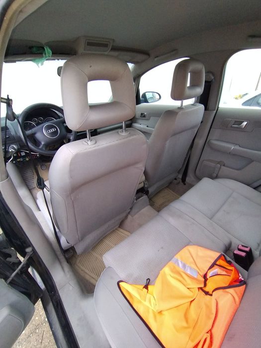 Vând audi A2 benzina inmatriculat