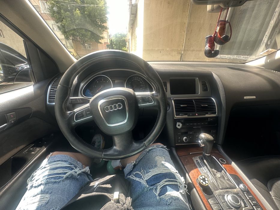 Vand sau schimb Audi Q7
