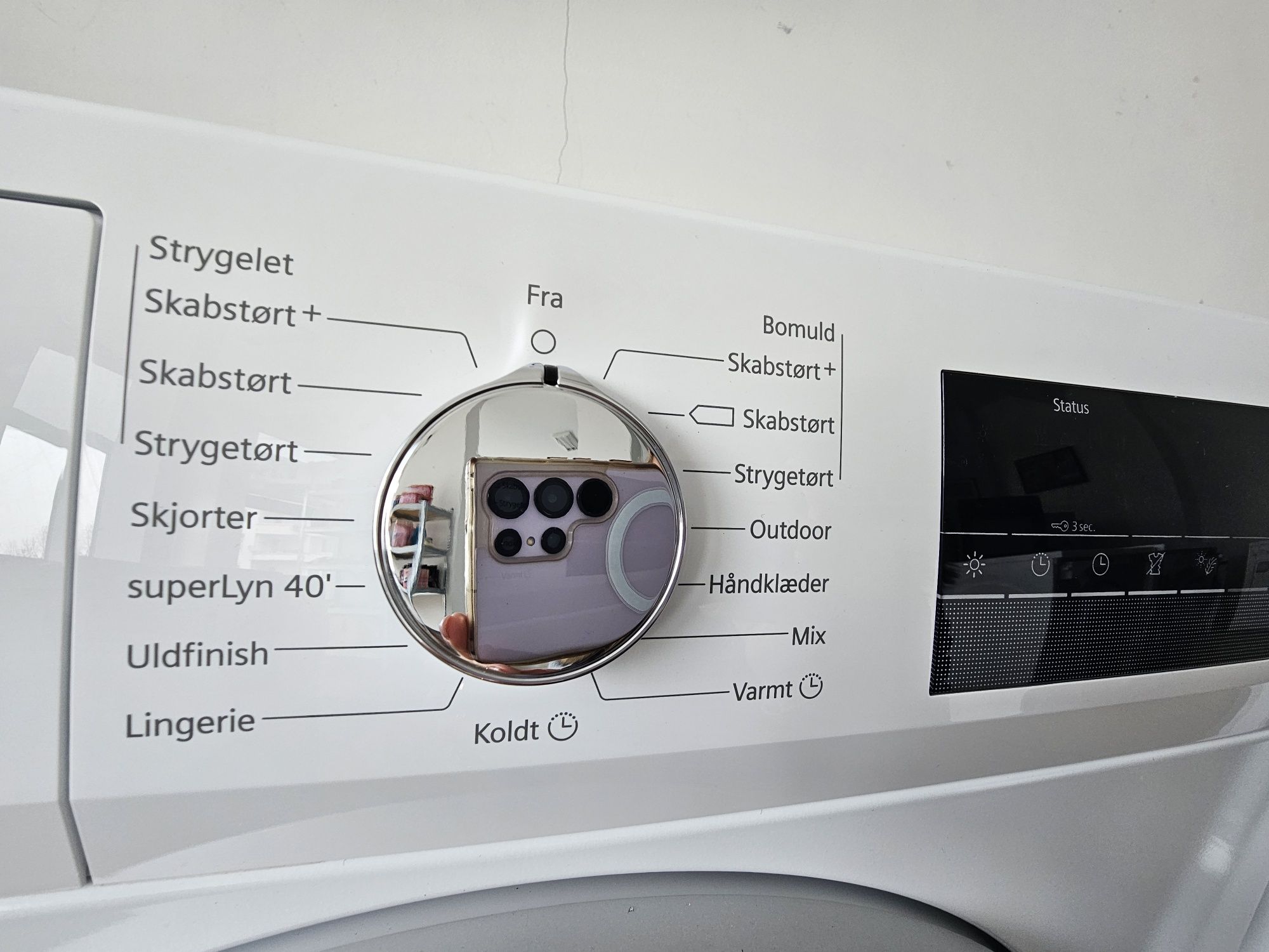 Сушилня с термопомпа SIEMENS iQ300