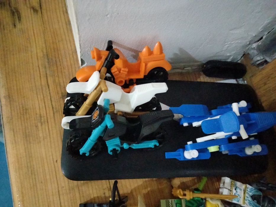 Продаю лего марвел