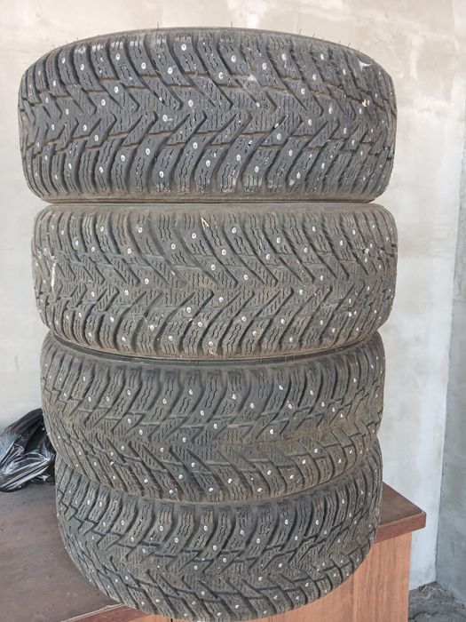 Шины зимние "Nokian" 195/ 60 /15