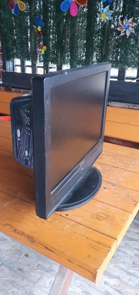 Tv LCD Tevion diagonala 48 cm