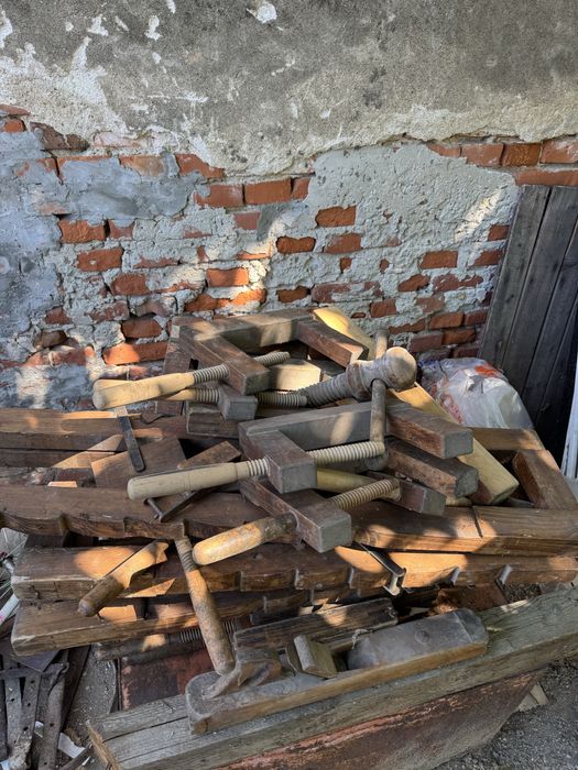 Masa tamplarie cu accesorii