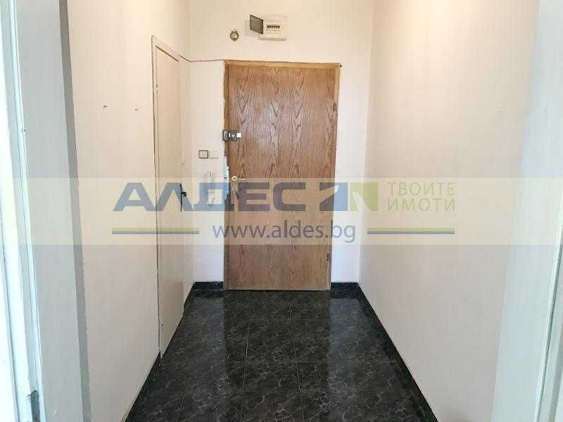 Дава се под наем Тристаен апартамент в София, Овча купел 2 - 120 кв.м за 498.27 € - Снимка #10