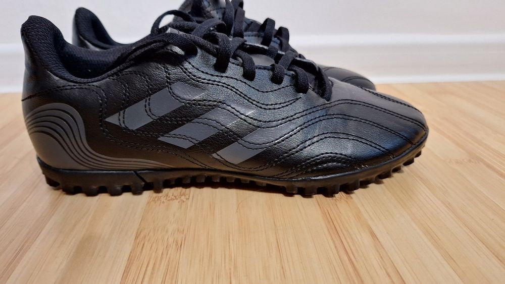 Adidas copa fotbal marimea 39