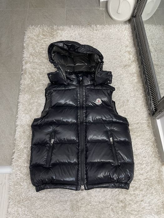 Vesta Moncler cu puf natural colectie noua