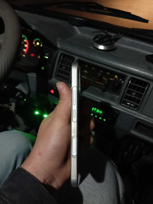 Телефон Honor 400 лайт продам