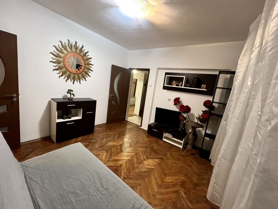 Proprietar inchiriez apartament mare Floreasca