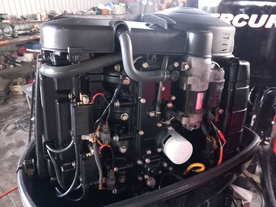 Motot de barca Mercury EFI 115 cp, 4 timpi (model cu cap motor Yamaha)