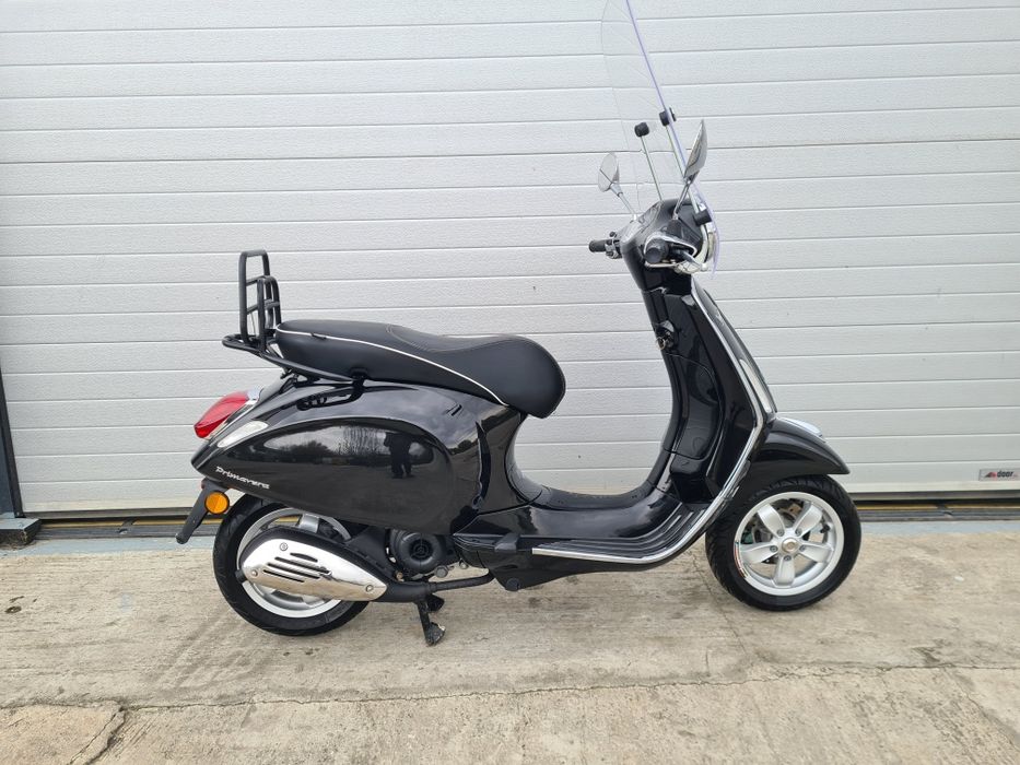 Piaggio Vespa Primavera 4T 2016 Black Edition se conduce Fara Permis!