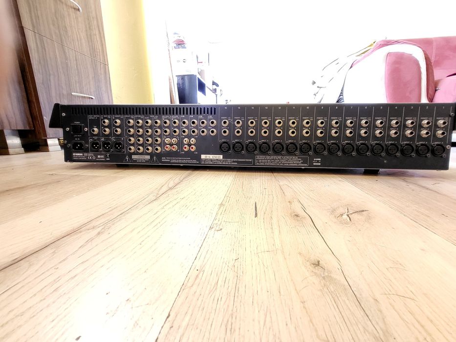 пулт ямаха  MGP24X
