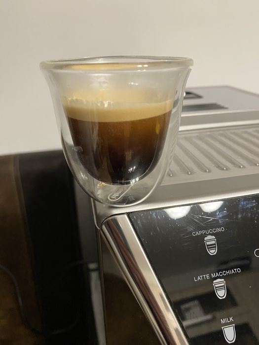 Expresor automat Delonghi Primadonna Class