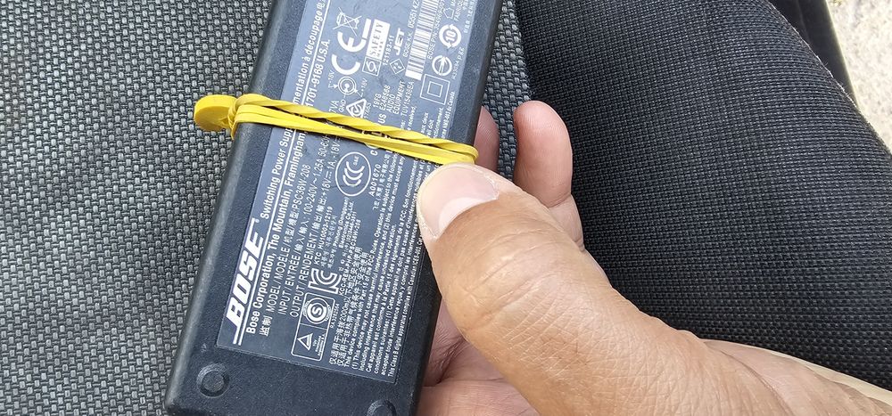 Sursa curent marca Bose 18V 1A original