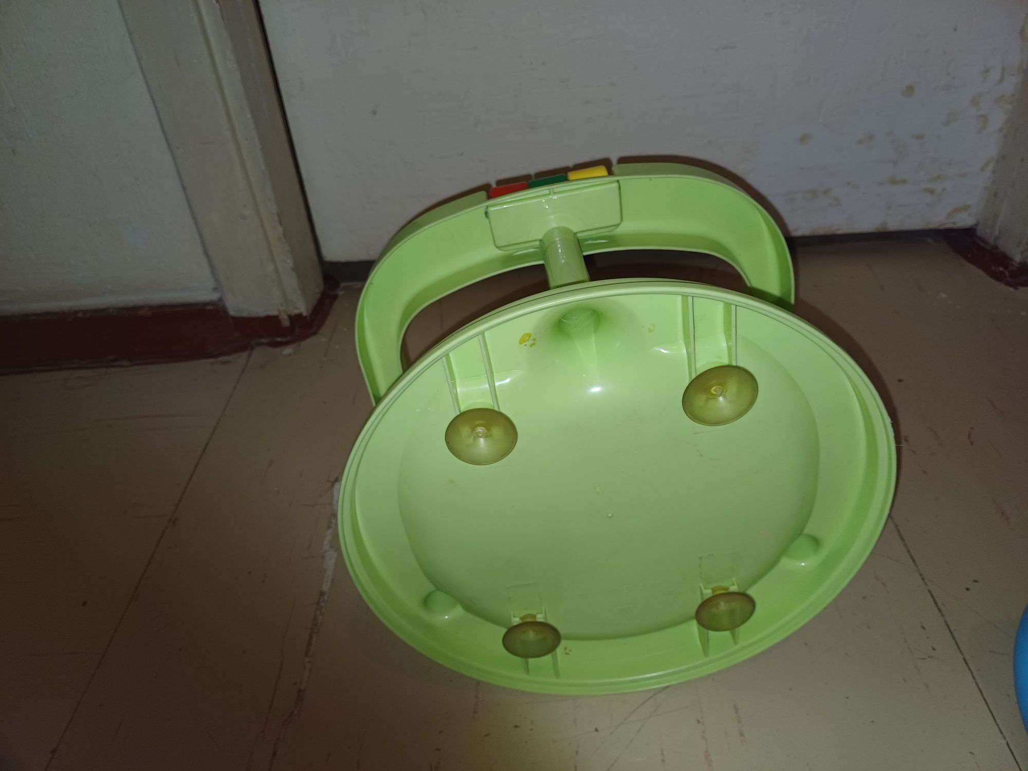 Продам игрушечную детскую коляску