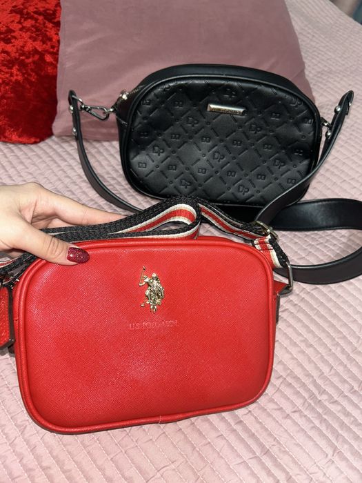 Продам красную брендовую сумочку