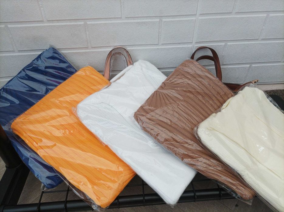 Дамски блузи и тениски