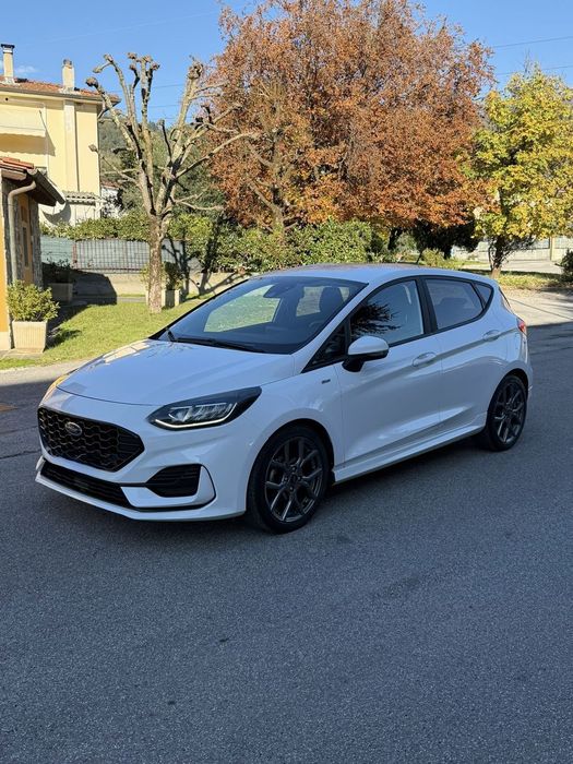 Ford Fiesta Proprietar în acte / Unicproprietar