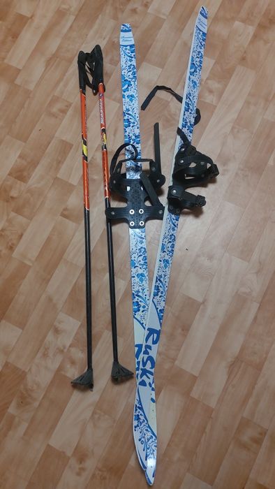 Лыжи детские с палками