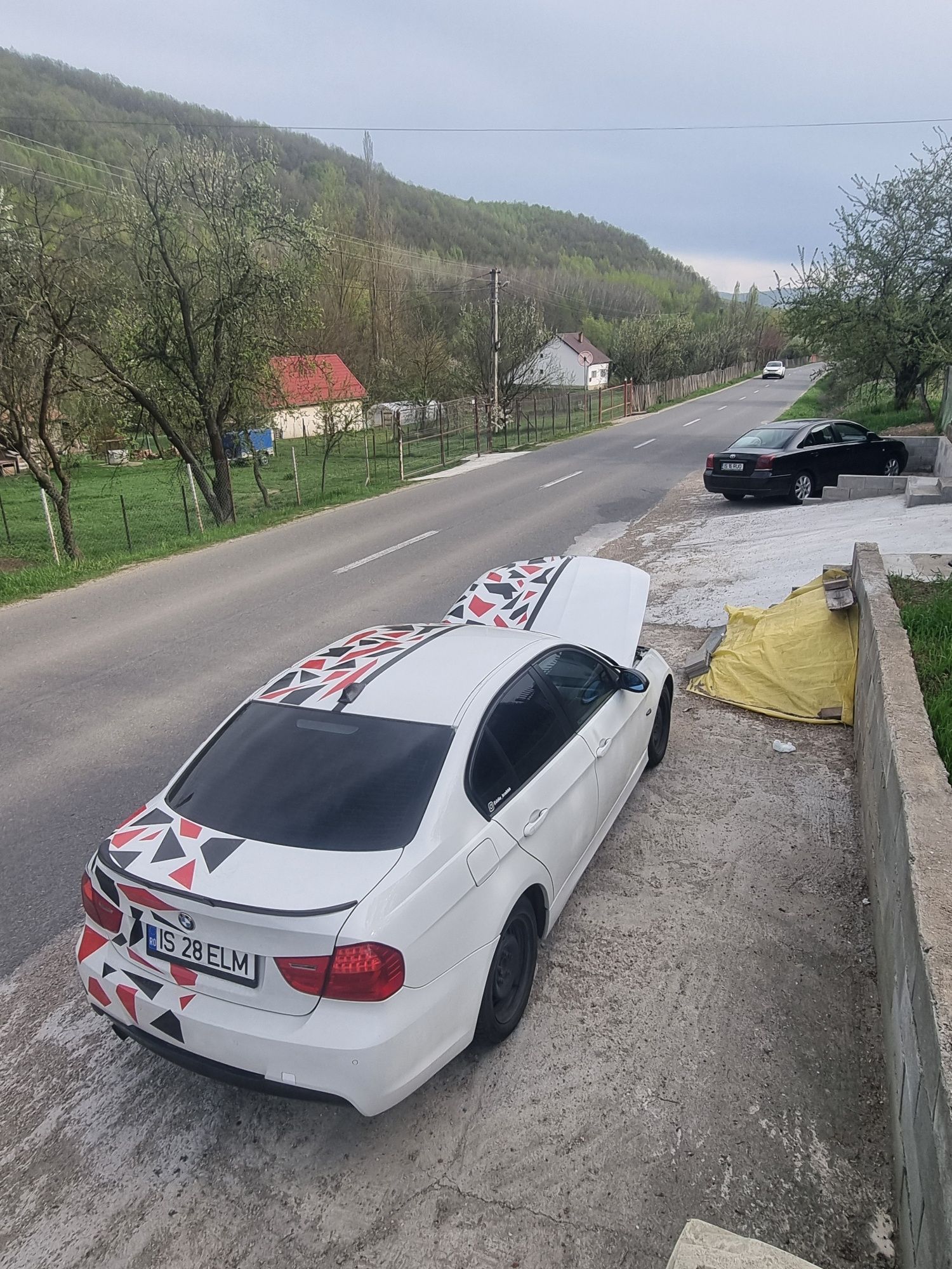 BMW E90 2.0d M47 / M-packet / Întreținut / Mods OEM