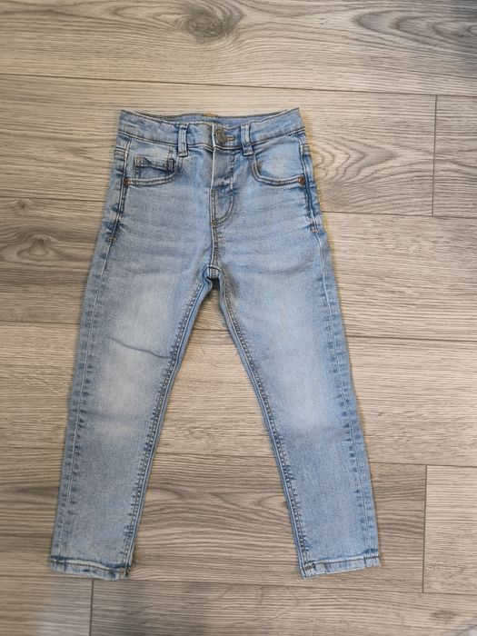 Дънки на Zara 110см