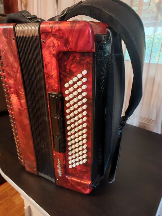 Acordeon weltmeister meteor 80 basi