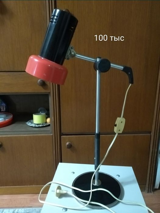 Светильники. Лампа настольная. Ночник. Лампа для фото. Люминесцентный.