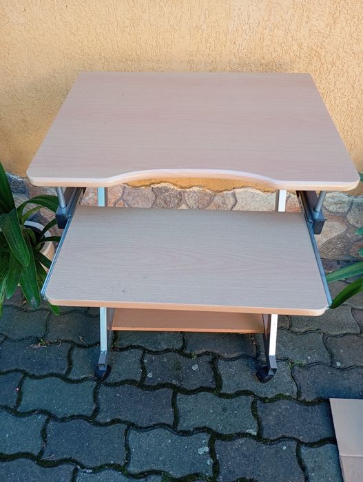 Birou pe roți stare foarte bună